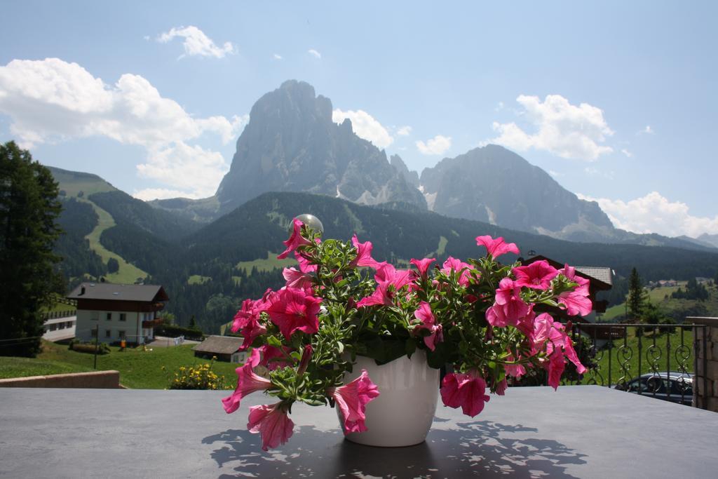 Apartments La Mana Santa Cristina Val Gardena Ngoại thất bức ảnh