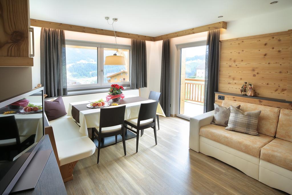Apartments La Mana Santa Cristina Val Gardena Ngoại thất bức ảnh