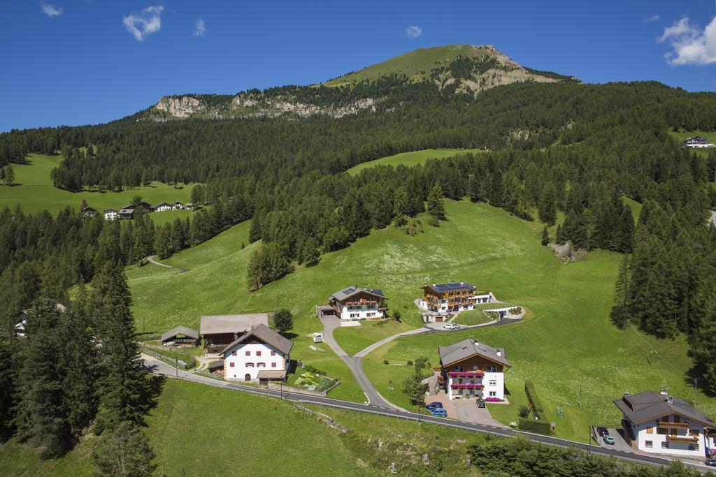 Apartments La Mana Santa Cristina Val Gardena Ngoại thất bức ảnh
