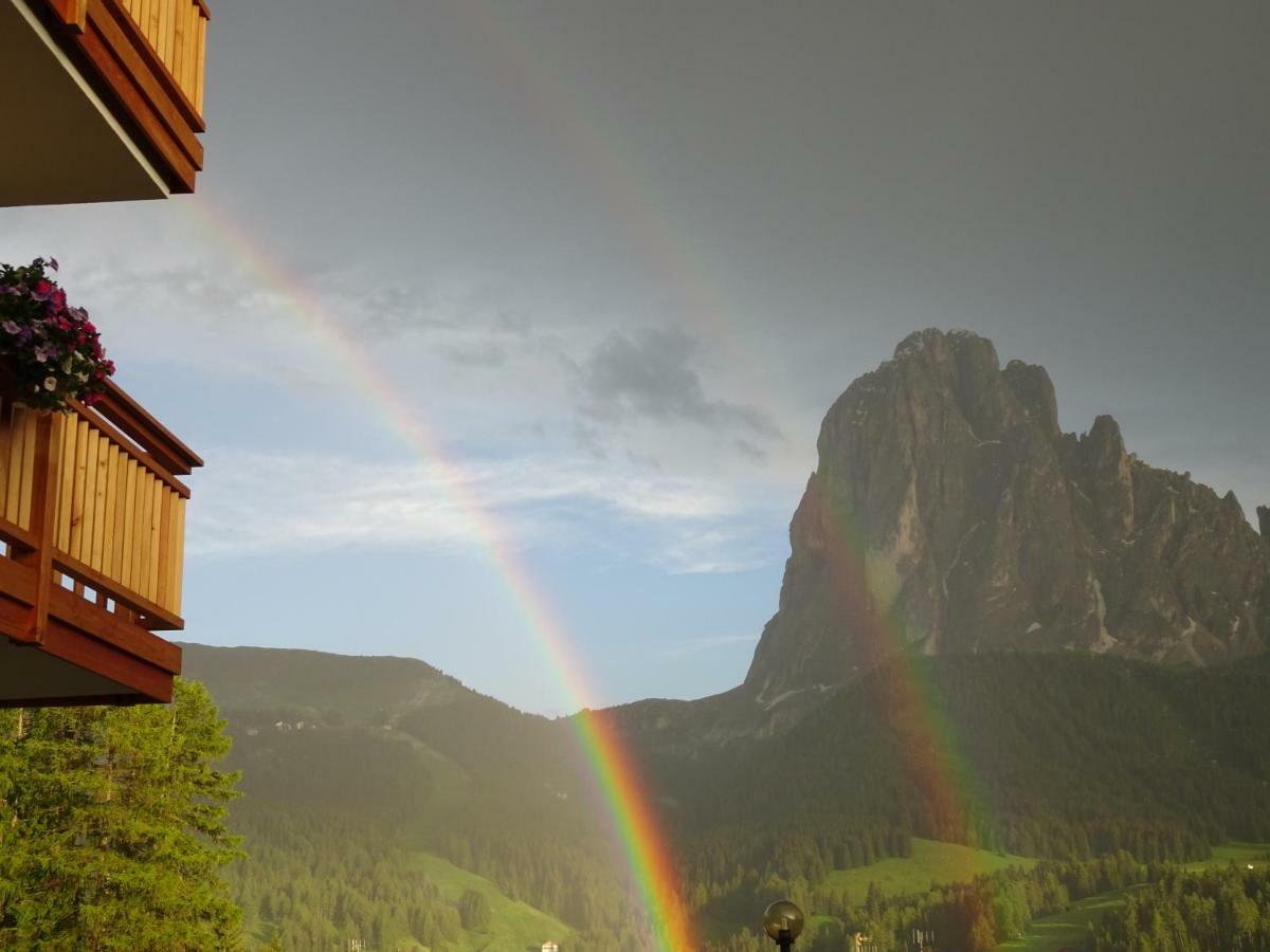 Apartments La Mana Santa Cristina Val Gardena Ngoại thất bức ảnh